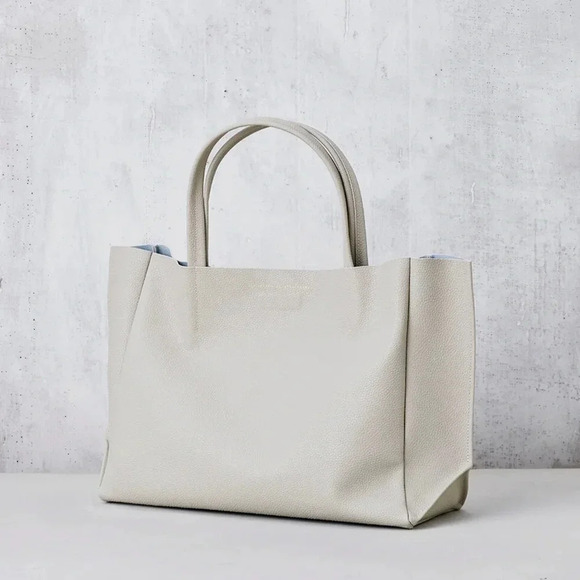 ! AMPERSAND AS APOSTROPHE sideways tote bag - Picture 1 of 9